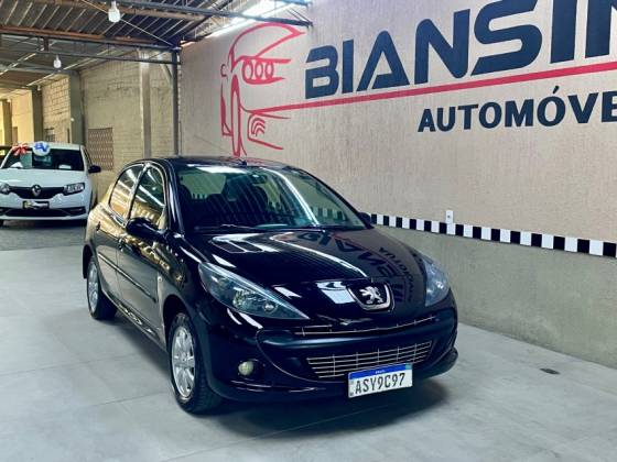 PEUGEOT 207 1.4 XR SPORT 8V FLEX 4P MANUAL PEUGEOT 207 1.4 XR SPORT 8V FLEX 4P MANUAL